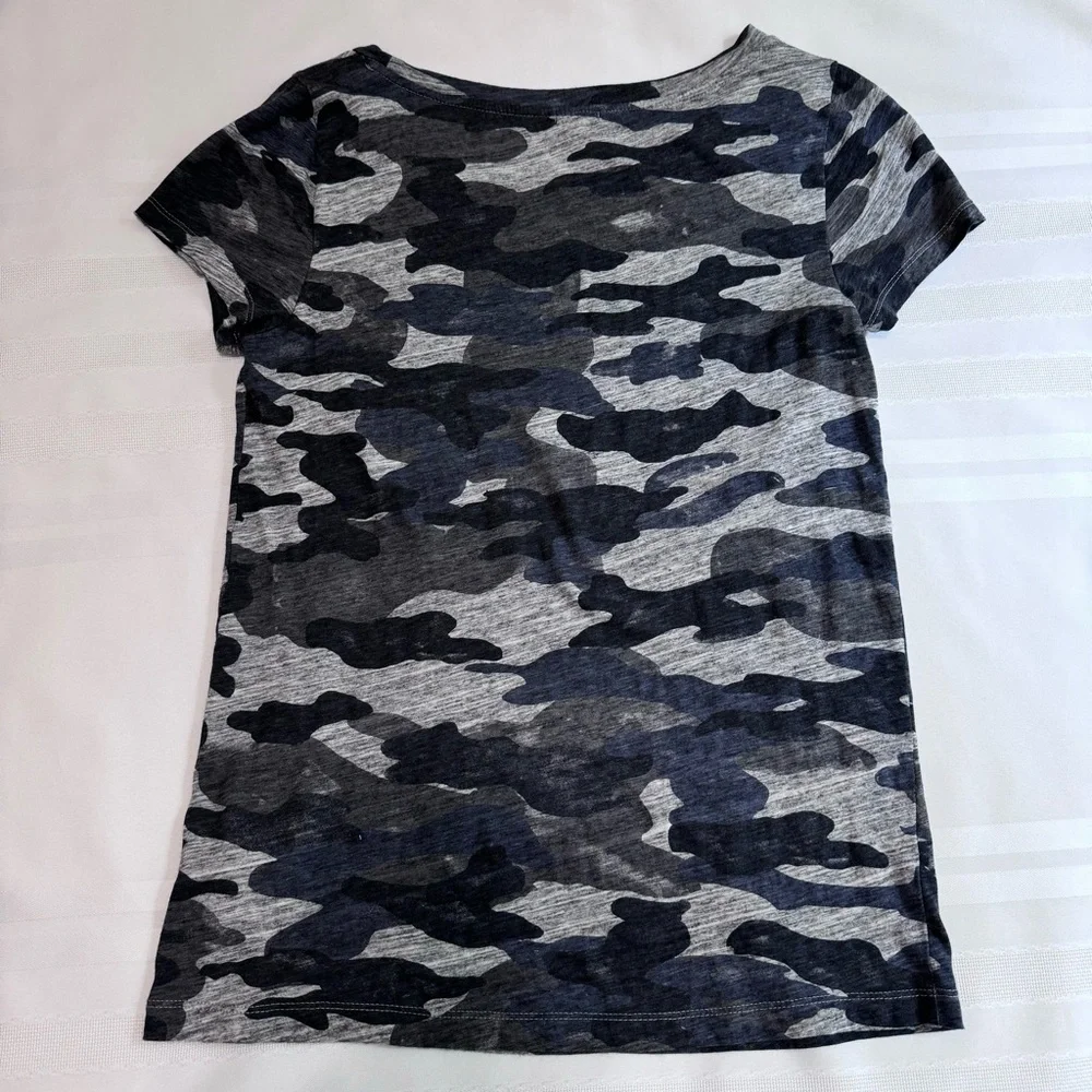 J. Crew Camo Crewneck Tee Small Black Navy Gray Cotton Blend Fitted
